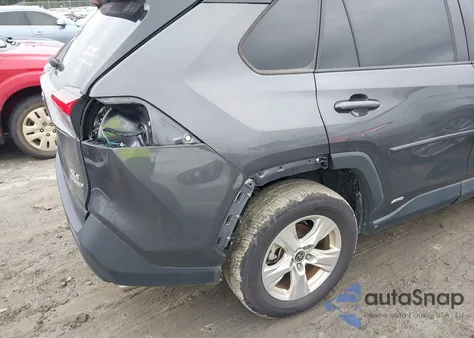 2021 Toyota Rav4 Hybrid Xle z USA, uszkodzony, nr VIN 2T3RWRFV7MW127472